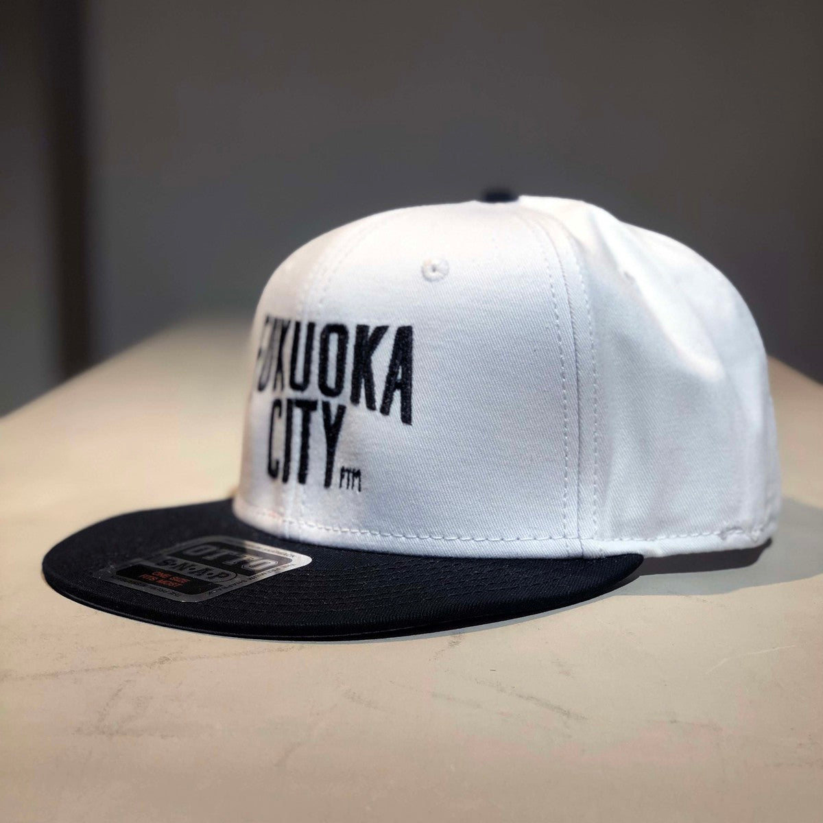 FUKUOKACITYcap（OTTO）黒/白